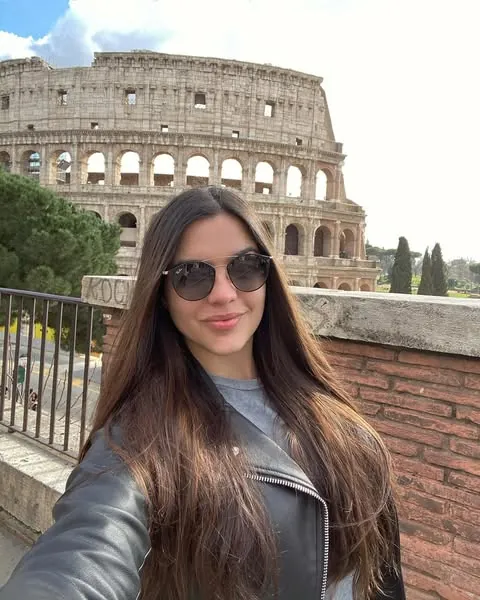 Cristina, 31 — Private Banking Advisor