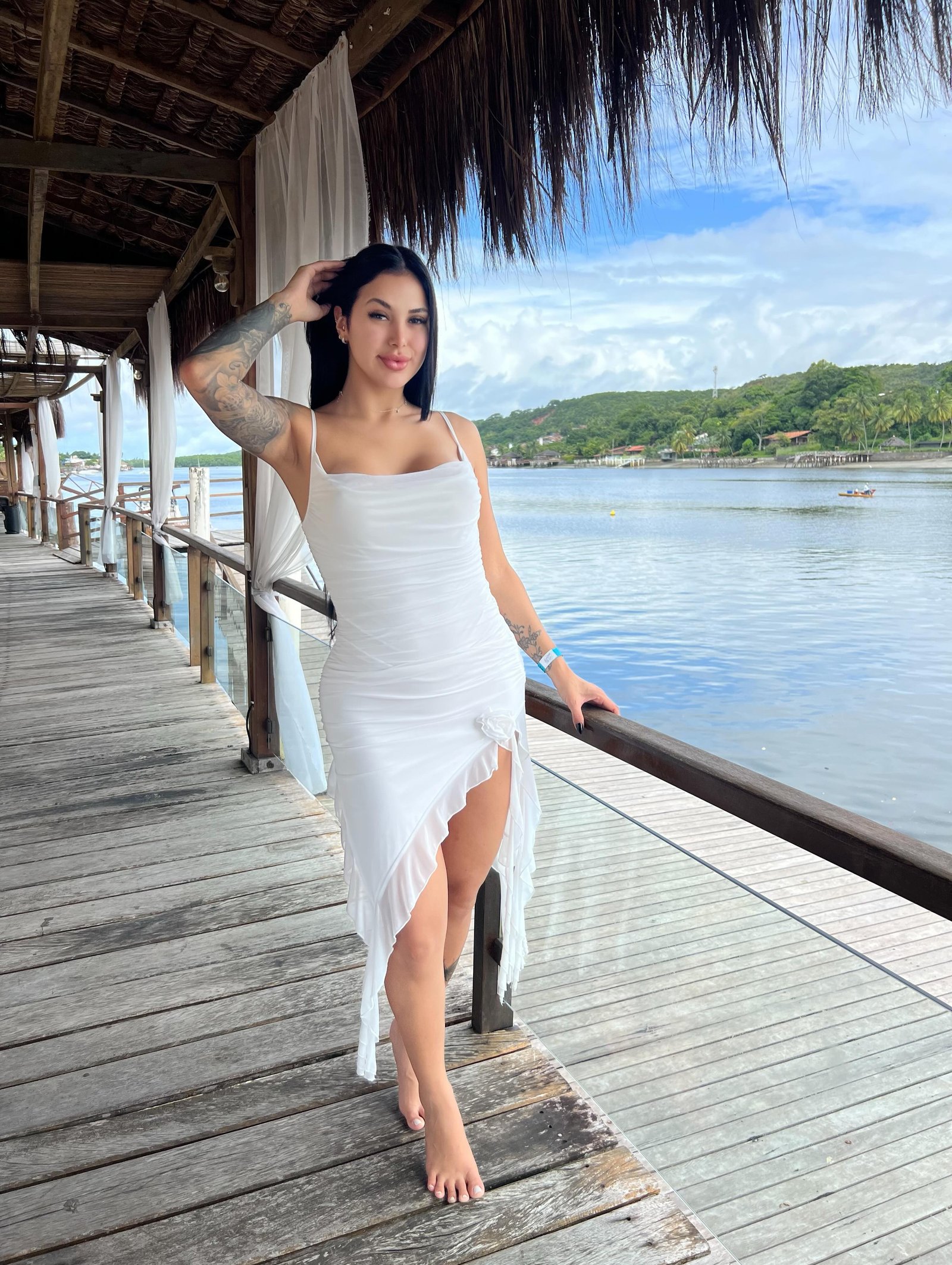 Larissa Galeria privada 1