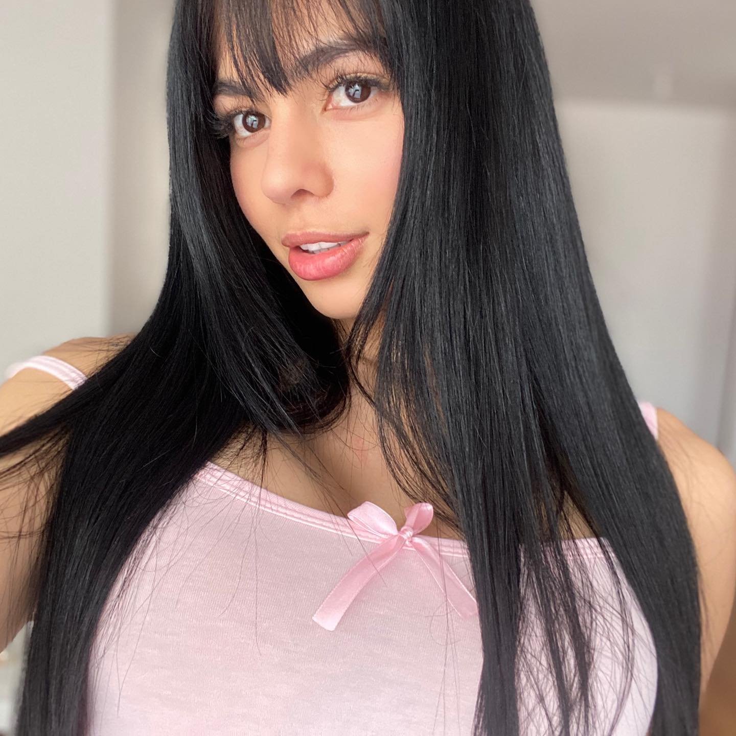 Medina, 31 — Venture Capital Analyst